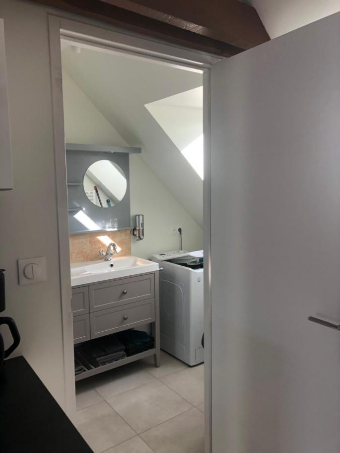 Residence Merlin Appart Des Druides Saint-Malon-sur-Mel Exterior foto