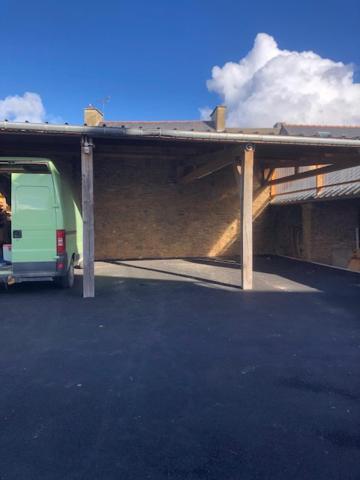 Residence Merlin Appart Des Druides Saint-Malon-sur-Mel Exterior foto